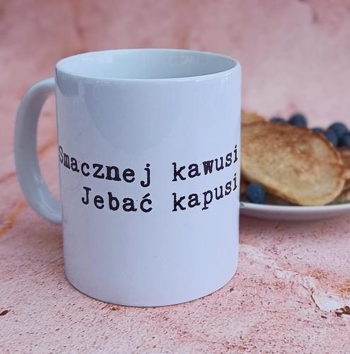 Kubek ceramiczny Sarnodzieło 330 ml Smacznej kawusi jebać kapusi