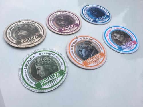 Zawieszka o zapachu PINIĄDZA 200zł