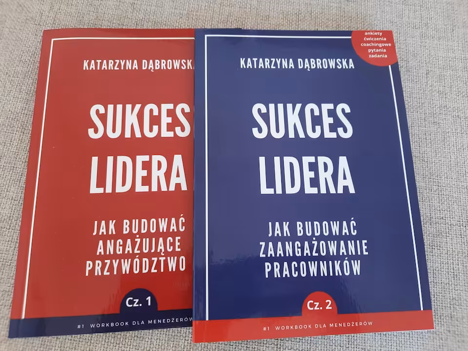 2 części Sukces Lidera, druk, okładka miękka, 125+112 stron