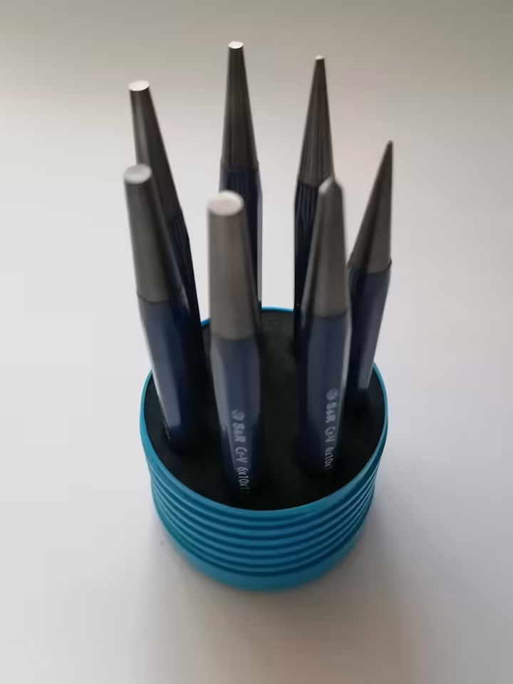 Zestaw wybijaków i punktak 7el.