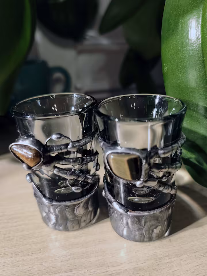 Kieliszki do nalewek (wódki) .