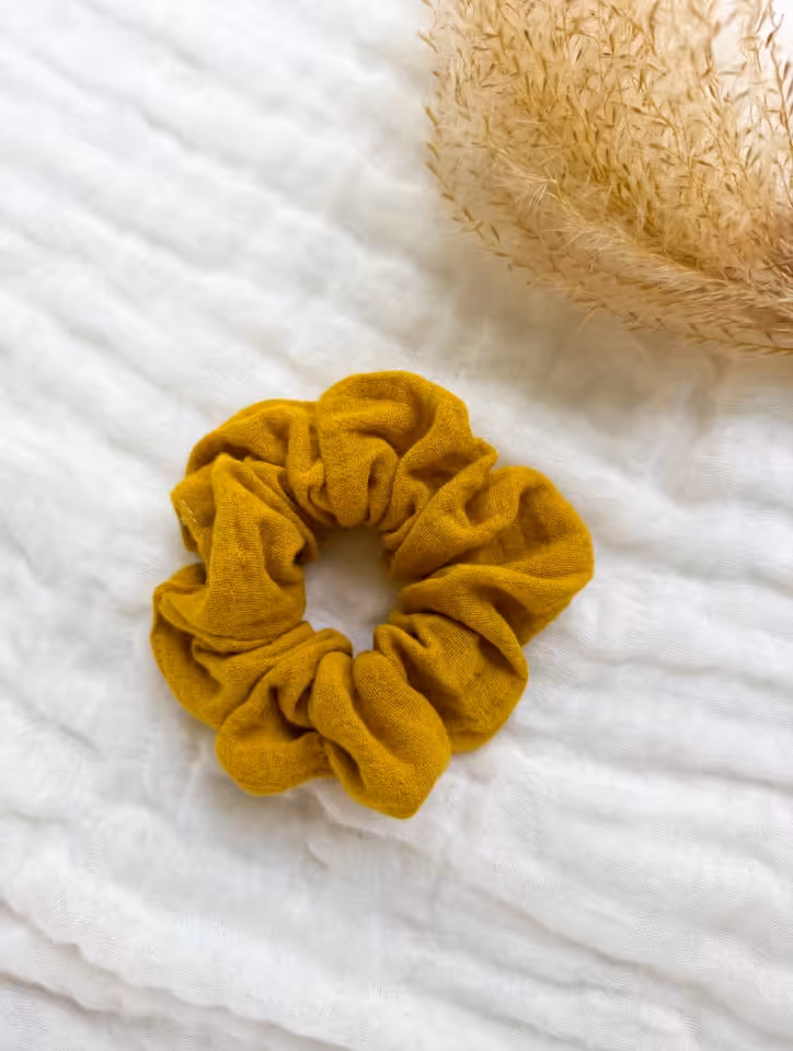 MUSZTARDOWA MAŁA- scrunchie -SOFT