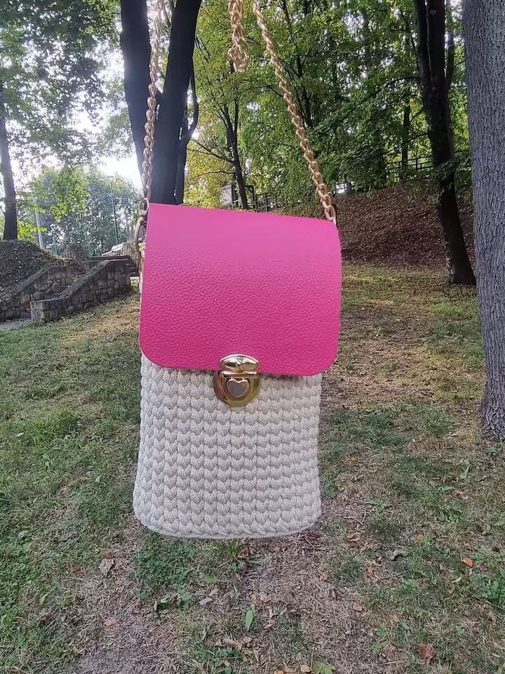 TOREBKA ETUI