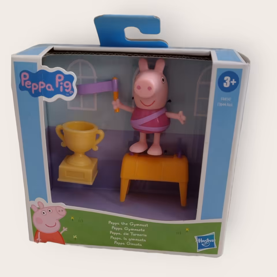 ŚWINKA PEPPA-Figurka gimnastyczka