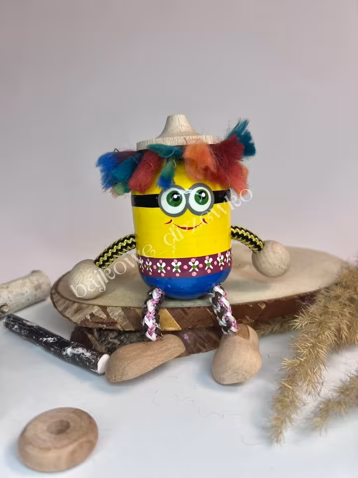Drewniana lalka /pamiątka Minionek Bob
