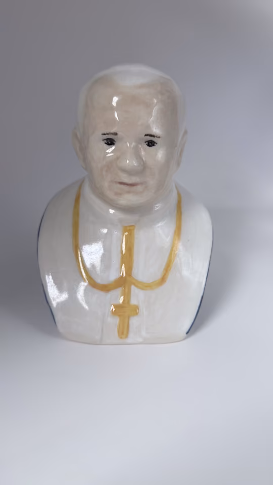 Popiersie Jana Pawła II – ręcznie malowana figurka kolekcjonerska | 14 cm