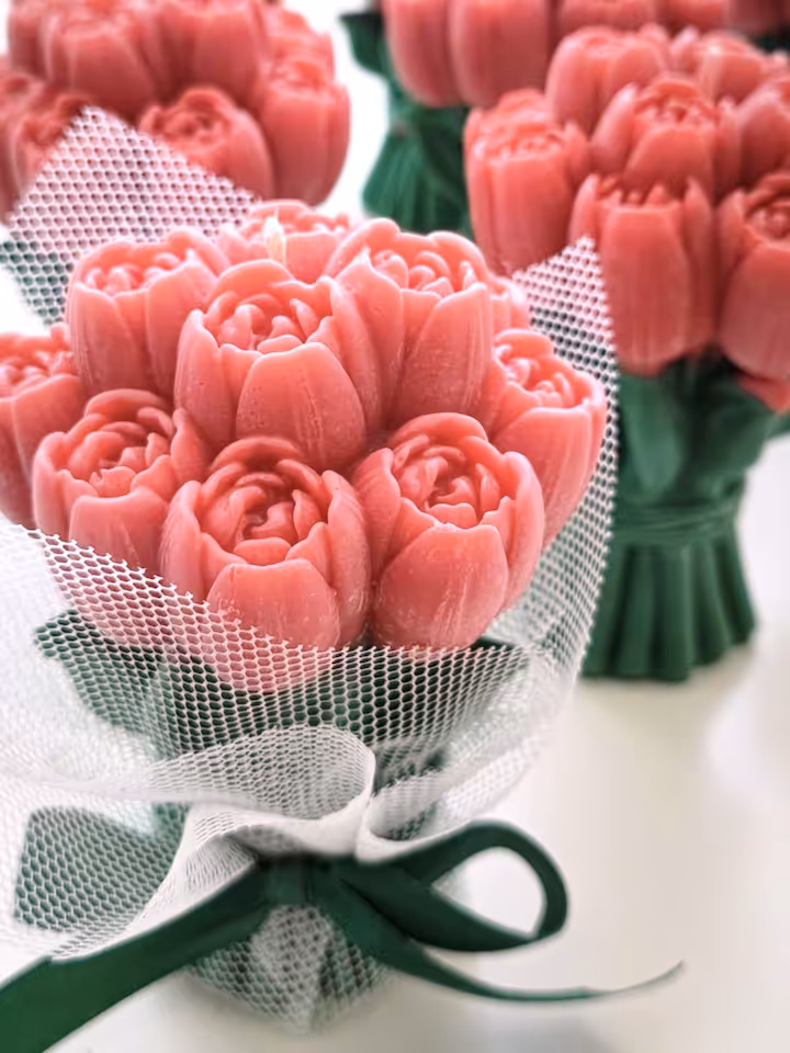 Świeca sojowa "Bukiet tulipanów - czerwony"