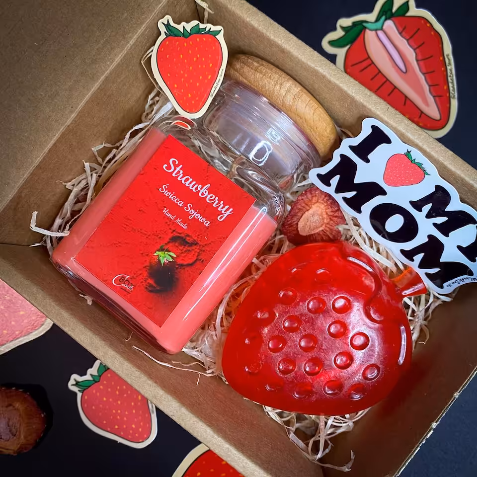 Strawberry zestaw DUO / Świeca + Mydło