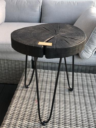 Czarny dębowy stolik kawowy Loft